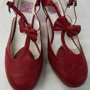 Women's Red pin-up heels with t-strap bow.